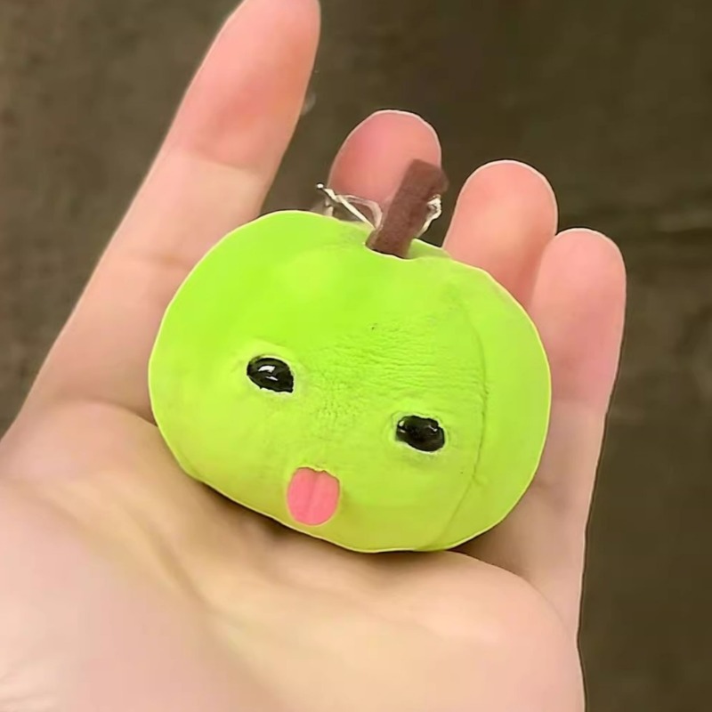Tech Girl Accessories - พวงกุญแจตุ๊กตาแอปเปิ้ลสีเขียวแดง 2 ชิ้น น่ารัก สร้างสรรค์ ใช้เป็นพวงกุญแจ