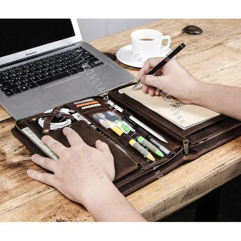 Tech Accessories For Ipad - กระเป๋าเก็บแท็บเล็ตหนังเสริมสำหรับไอแพดพร้อมช่องใส่ปากกา สายดาต้า อุปกรณ์จัดระเบียบโทรศัพท์