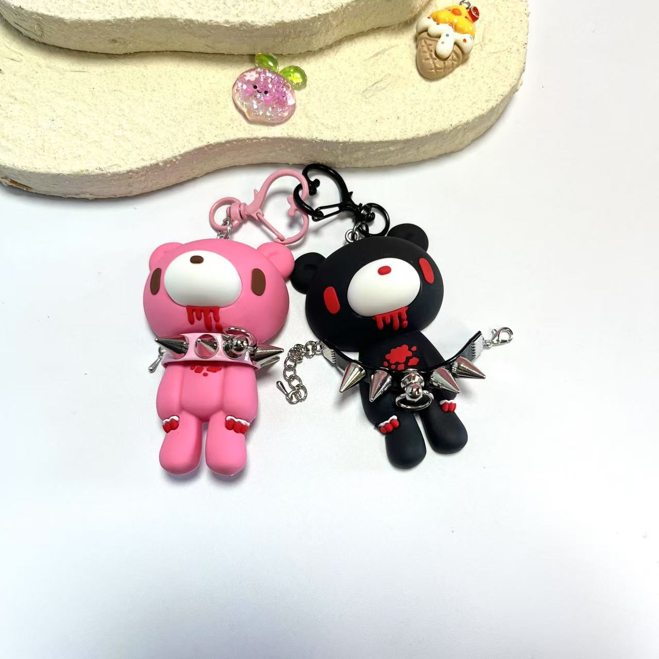 พวงกุญแจหมีปีศาจ: จี้กระเป๋าสไ - Tech Girl Accessories บทวิจารณ์และราคา